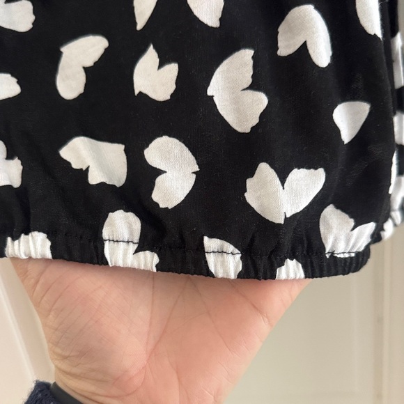 Michael Kors Women's Black and White Flower Petal Print Top - Picture 2 of 5